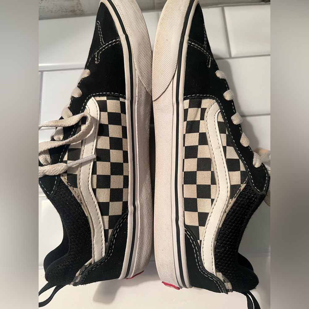 Vans Black and White Skate Shoes - Picture 4 of 6